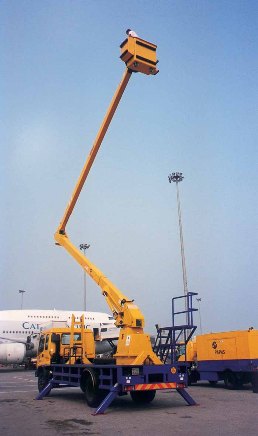 啟帆產品: 高空作業車